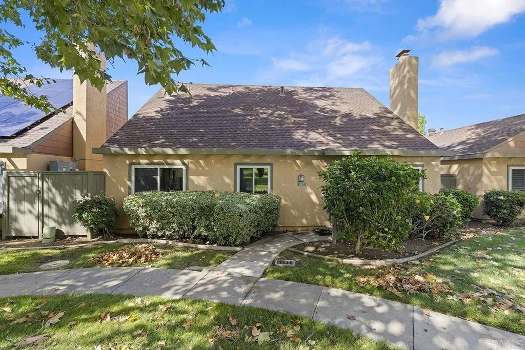 10573 Caminito Flores