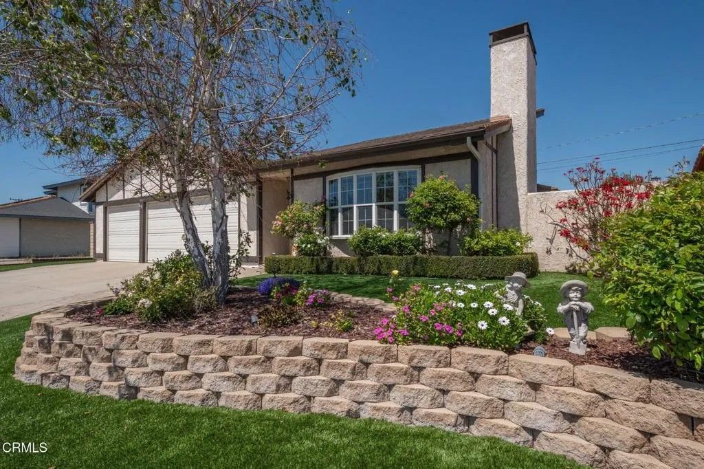 Photo of 2849 Los Nogales Avenue, Camarillo, CA 93010 (MLS # V1-35767)