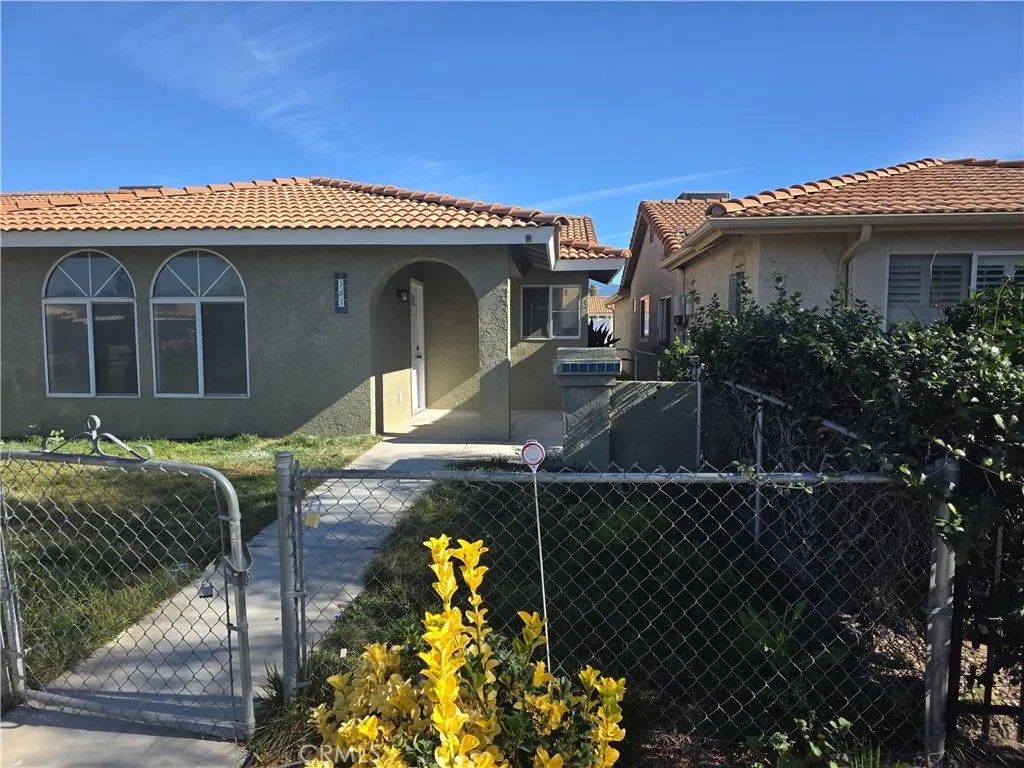 Photo of 387 Palm Avenue, San Jacinto, CA 92582 (MLS # IV26011092)
