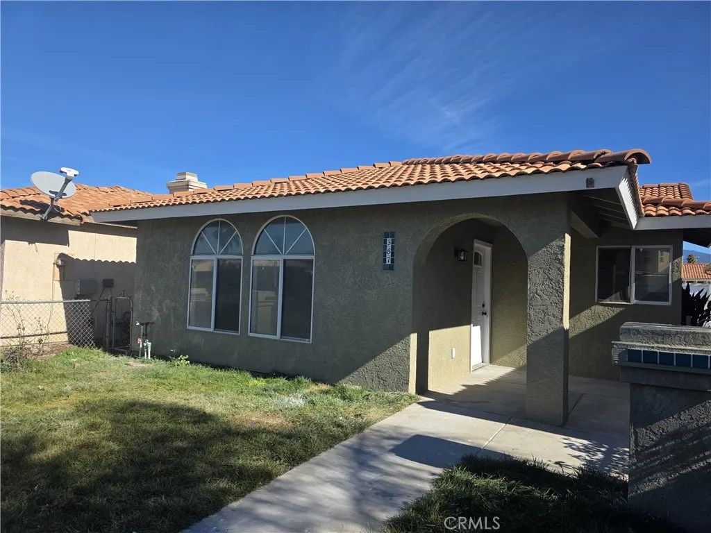 Photo of 387 Palm Avenue, San Jacinto, CA 92582 (MLS # IV26011092)