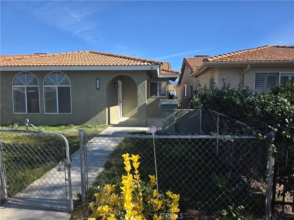 Photo of 387 Palm Avenue, San Jacinto, CA 92582 (MLS # IV26011092)