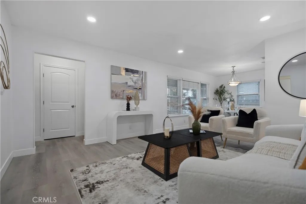 3813 W 173rd Street