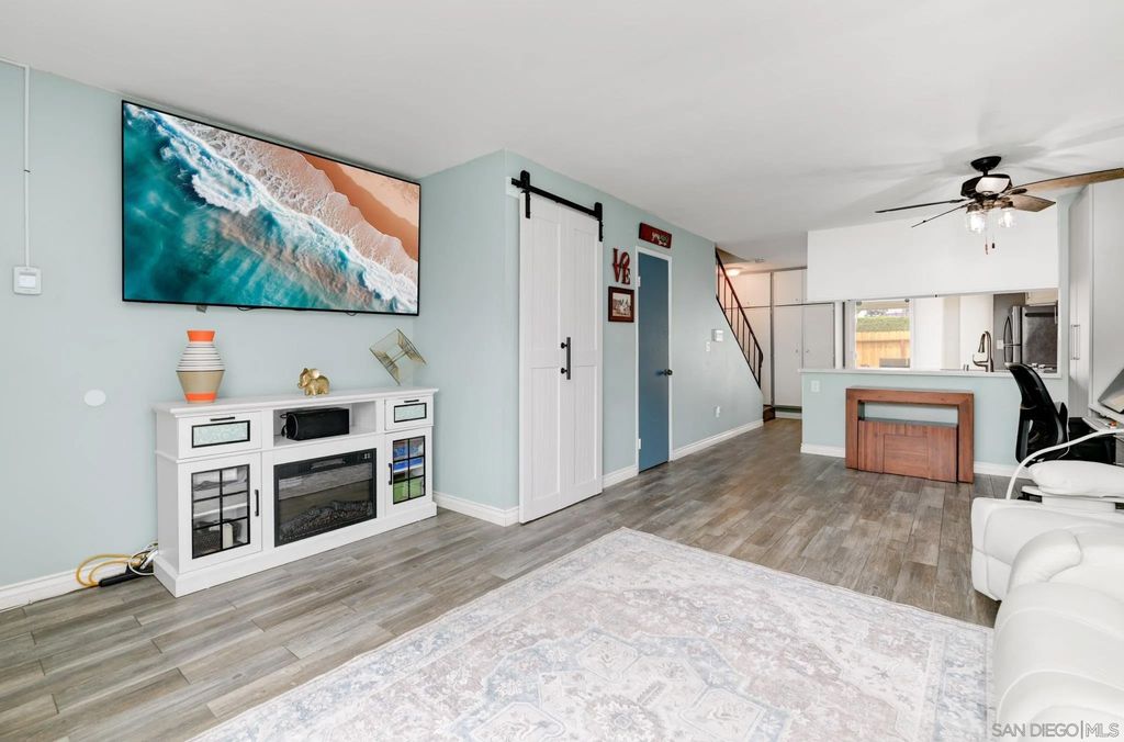 Photo of 437 Ridgeway Ct, Spring Valley, CA 91977 (MLS # 260008291)