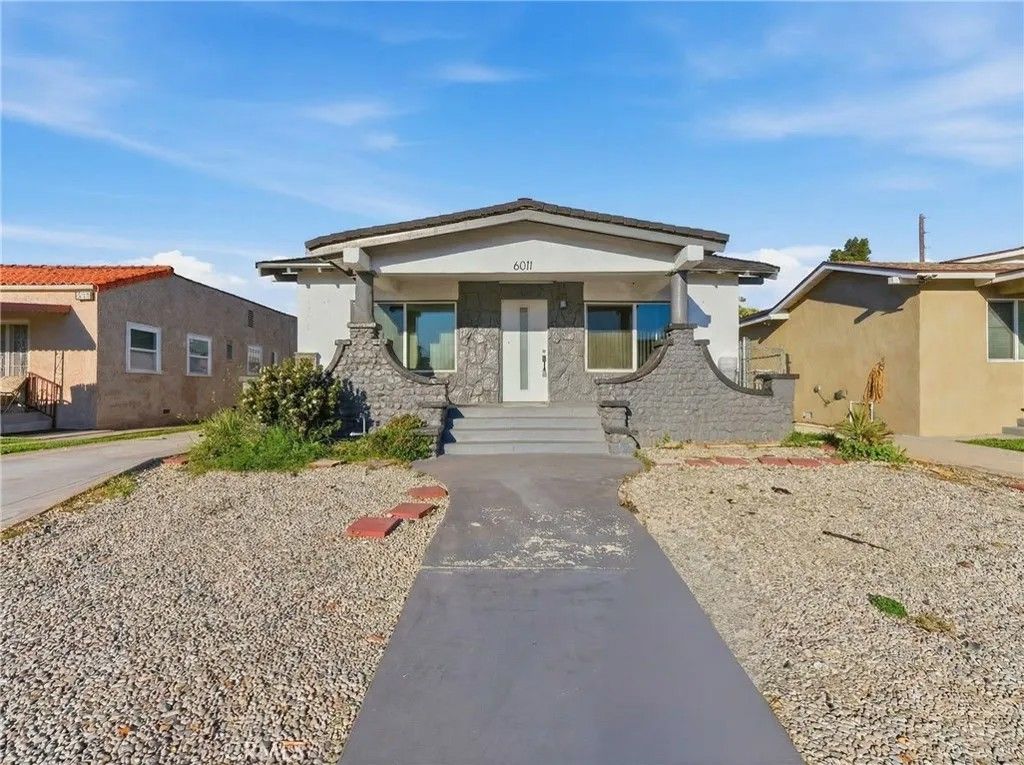 Photo of 6011 Arlington Ave, Los Angeles, CA 90043 (MLS # RS26050452)