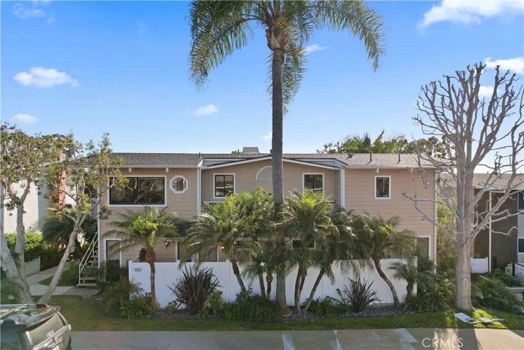 Photo of 454 Seaward Road, Corona Del Mar, CA 92625 (MLS # NP26078331)