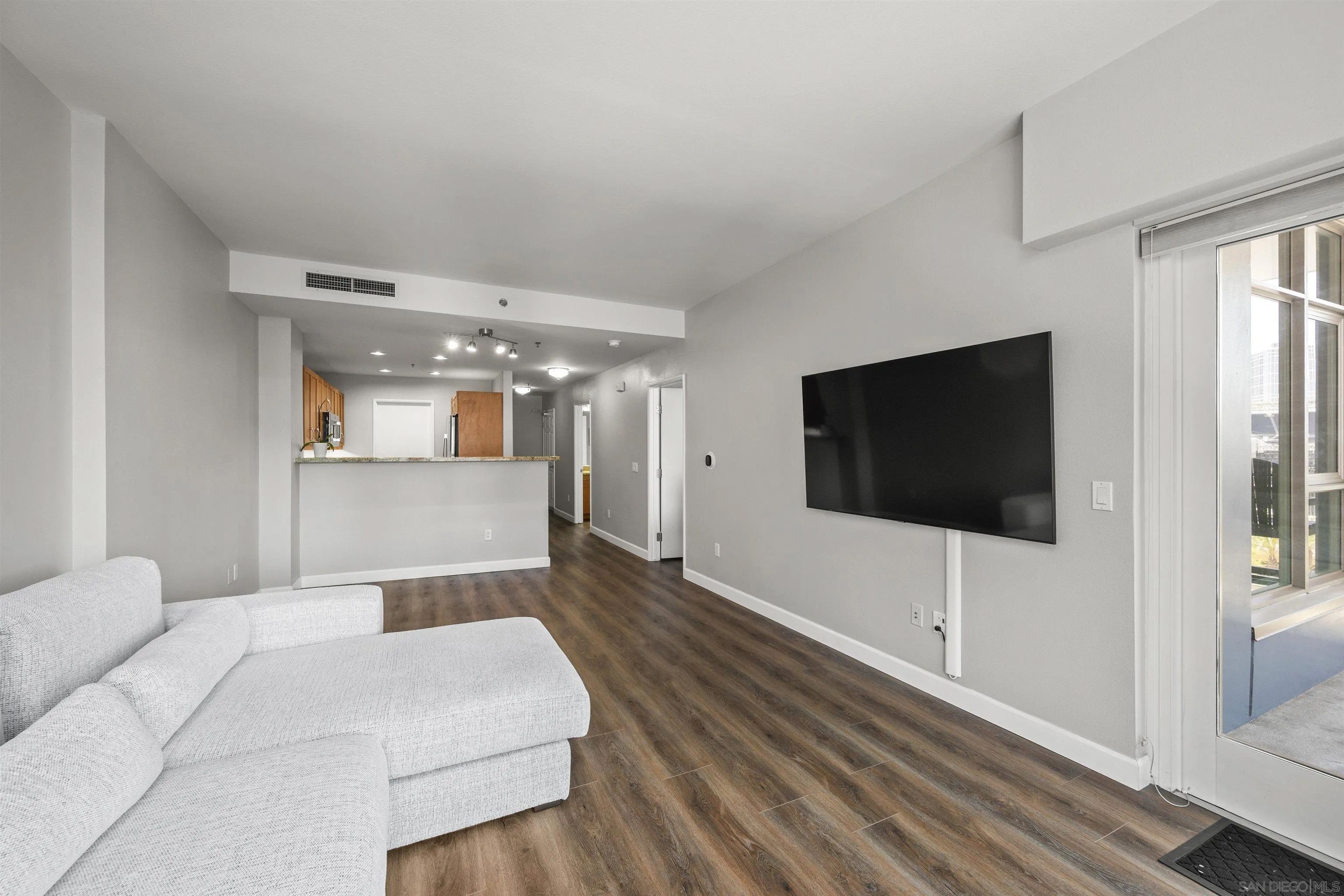 427 9th Ave 504