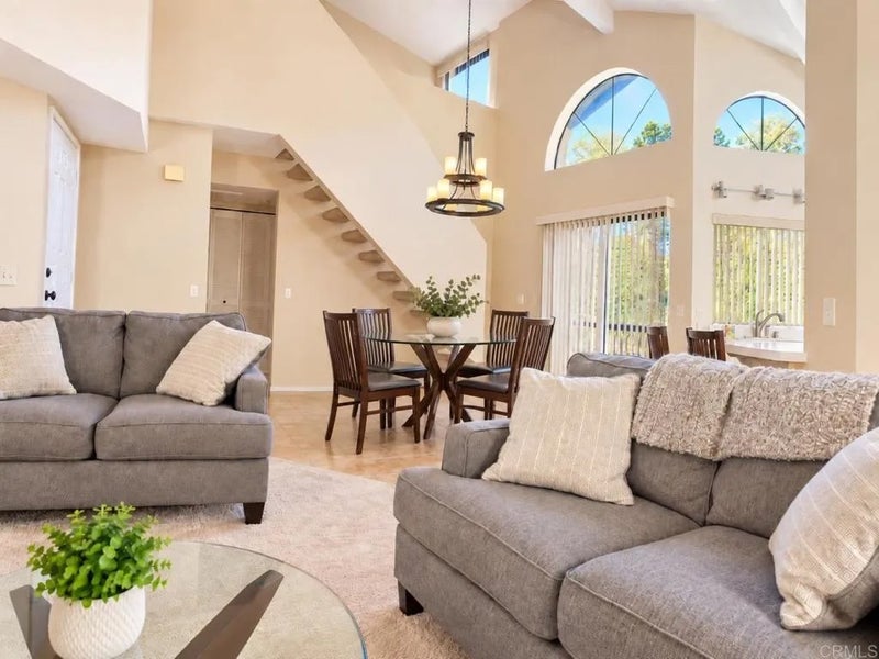 1634 Las Casitas Drive