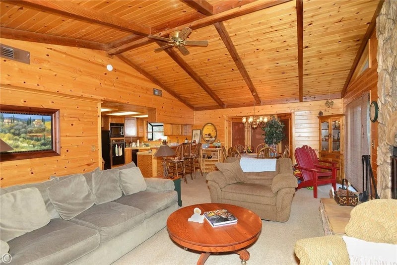 15808 Zurich Way