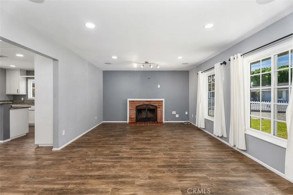 1566 Corsica Place