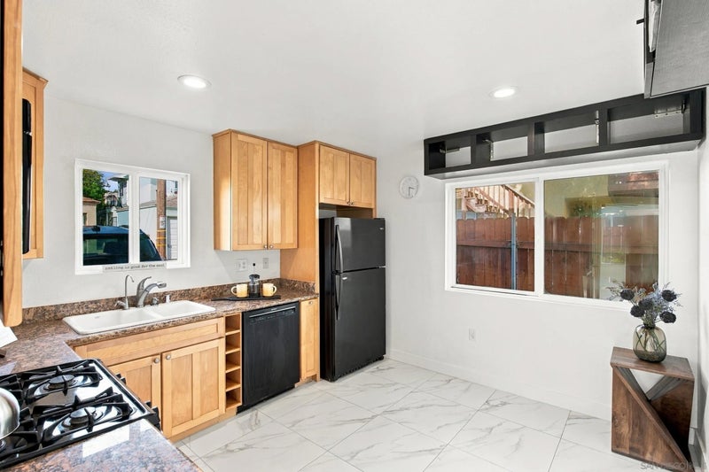 1538 Missouri St C