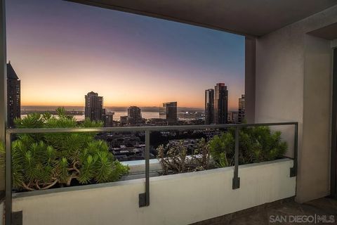 Tiny photo for 645 Front Street #2102, San Diego, CA 92101 (MLS # 250043159)
