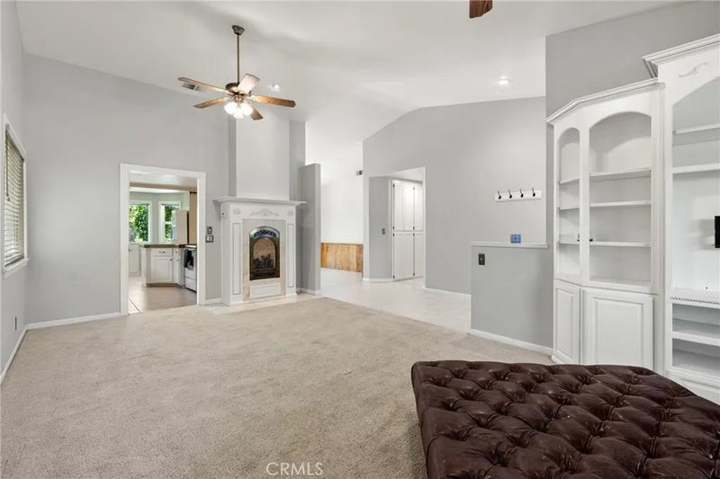 898 Yosemite Drive