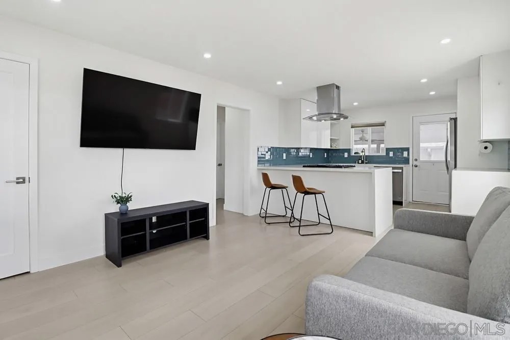 3281 New Jersey