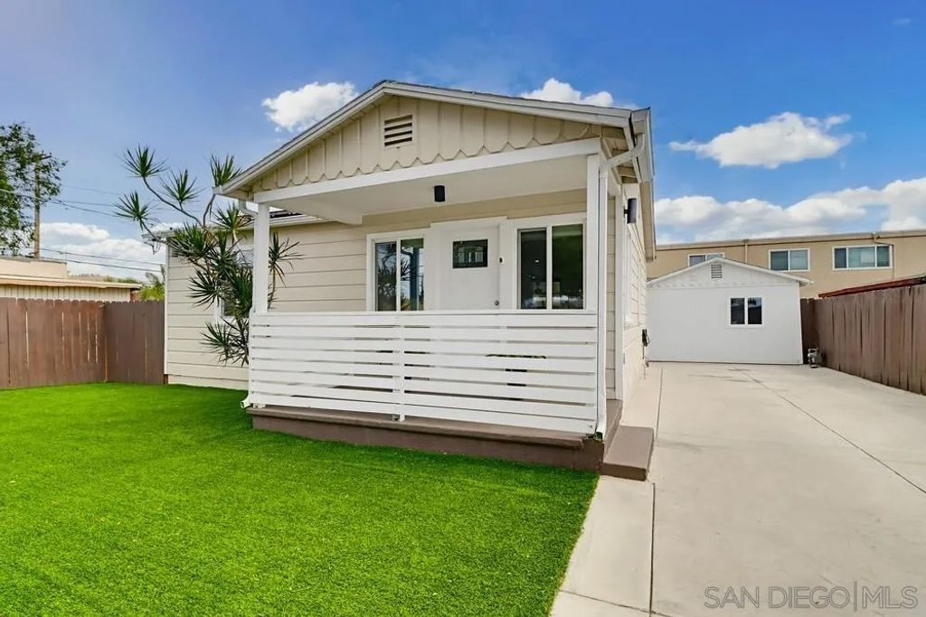 Photo of 3281 New Jersey Ave, Lemon Grove, CA 91945 (MLS # 260008137)