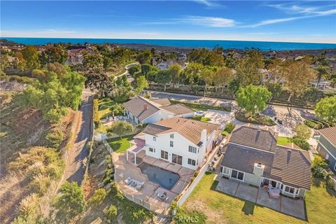 Tiny photo for 31 Russell Ln, Laguna Niguel, CA 92677 (MLS # OC25243879)