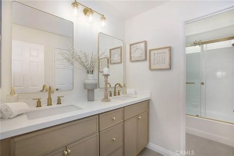 Tiny photo for 31 Russell Ln, Laguna Niguel, CA 92677 (MLS # OC25243879)