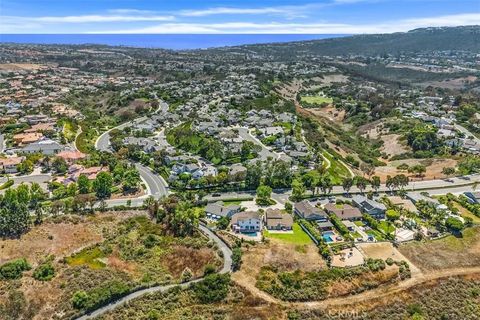 Tiny photo for 31 Russell Ln, Laguna Niguel, CA 92677 (MLS # OC25243879)