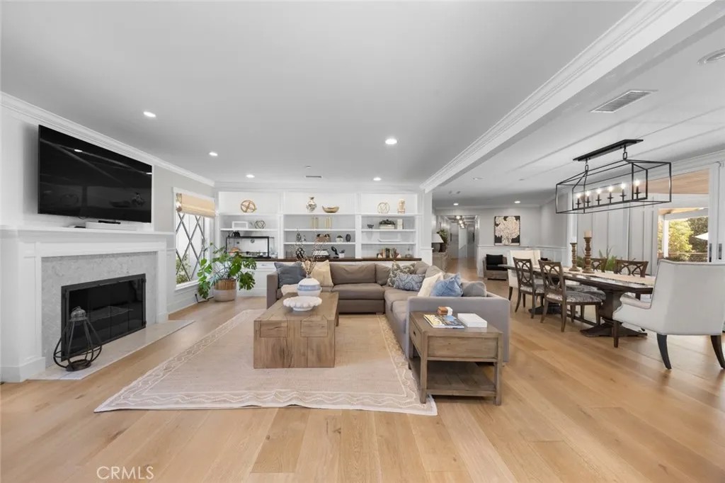 15278 El Soneto Drive