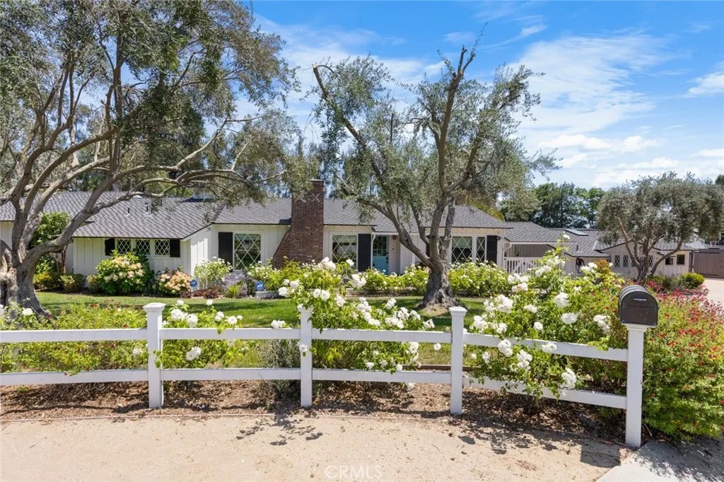 15278 El Soneto Drive