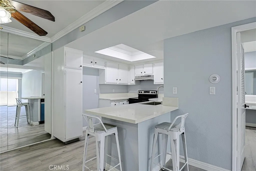 278 N Wilshire C8