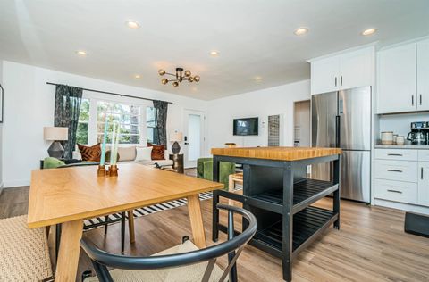 1001-11 3rd street Coronado CA 92118