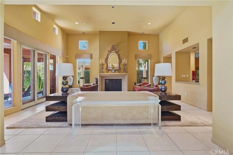 2990 Candlelight Lane