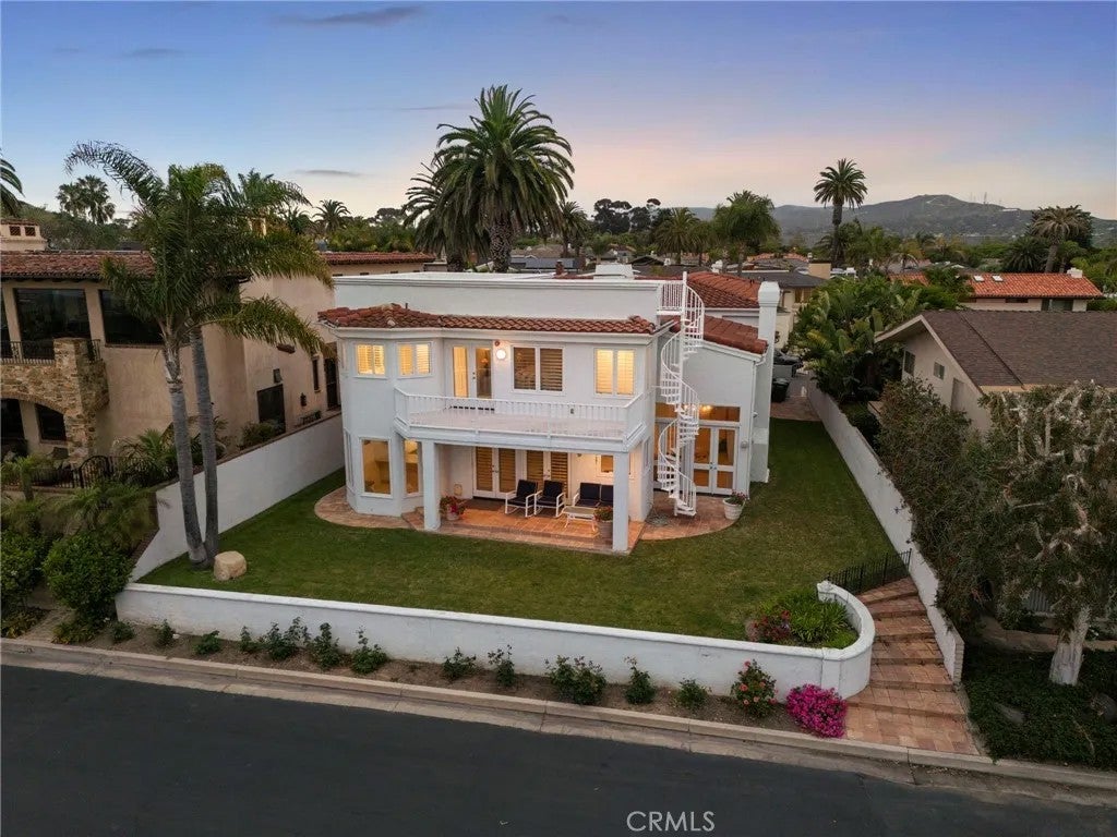 4026 Calle Lisa
