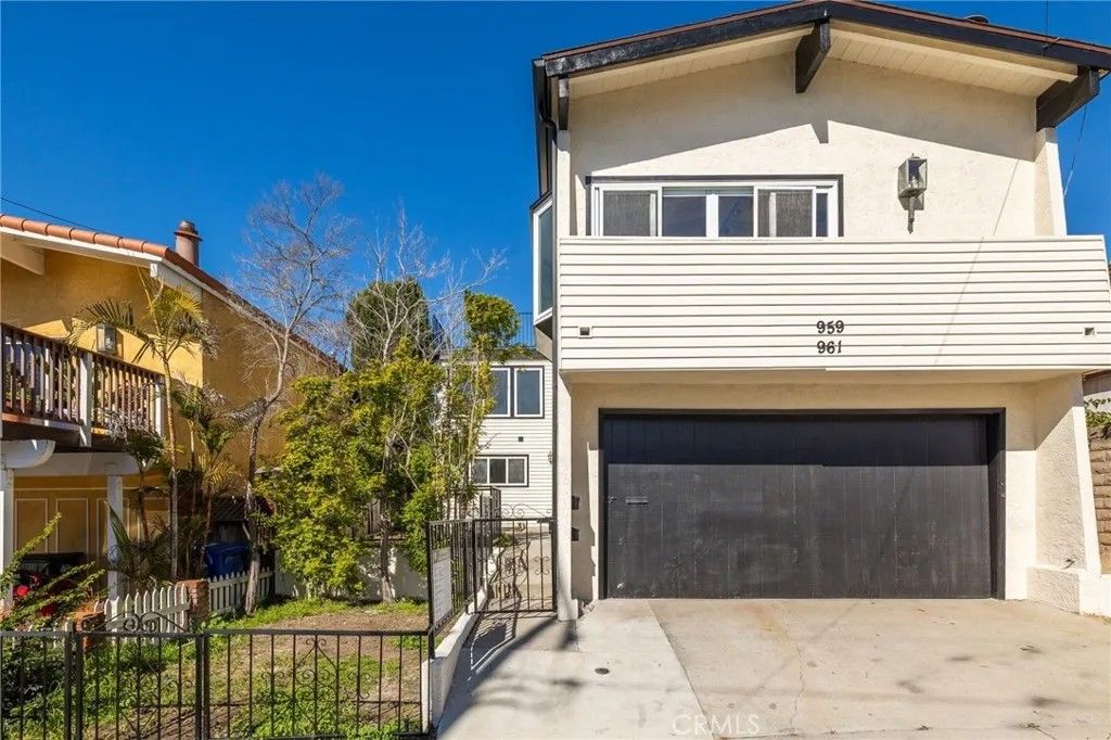 Photo of 959 2nd St, Hermosa Beach, CA 90254 (MLS # SB26094362)