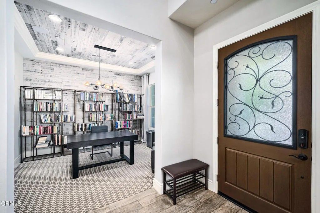 Photo of 8300 Mariposa Court, West Hills, CA 91304 (MLS # V1-33176)