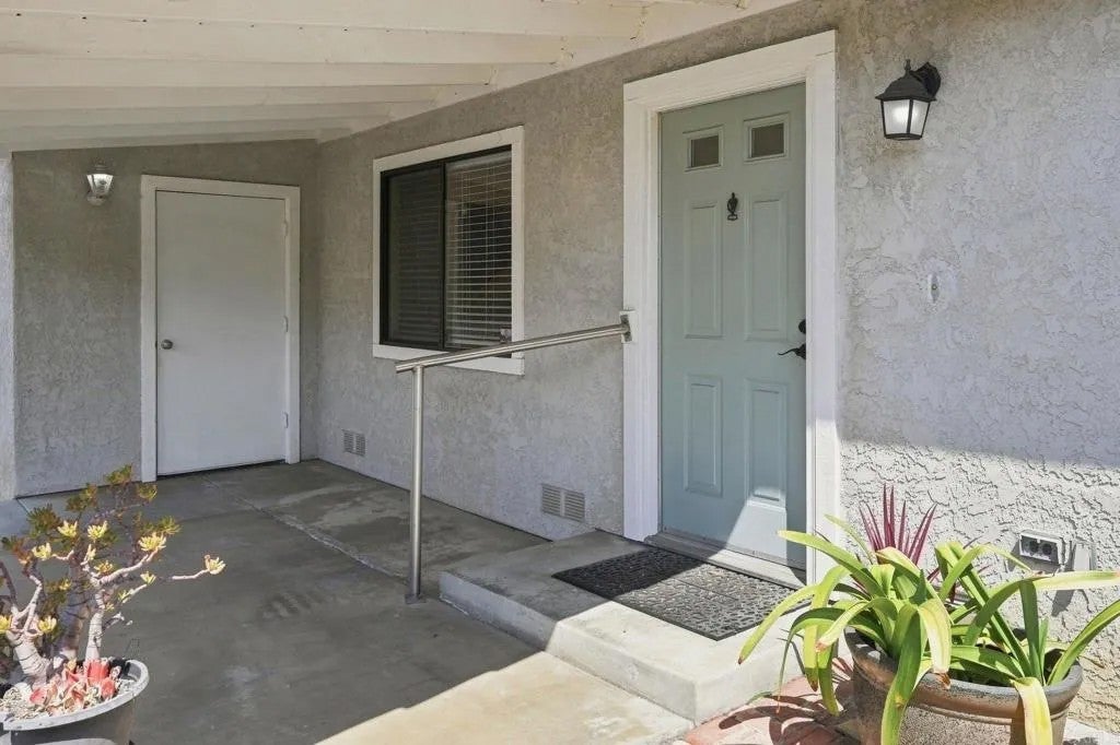 2010 W San Marcos Boulevard 27