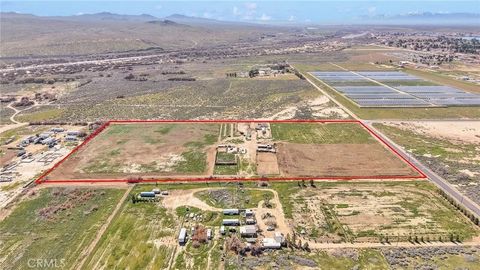 Photo of 28571 Wild Rd, Helendale, CA 92342 (MLS # DW26041604)