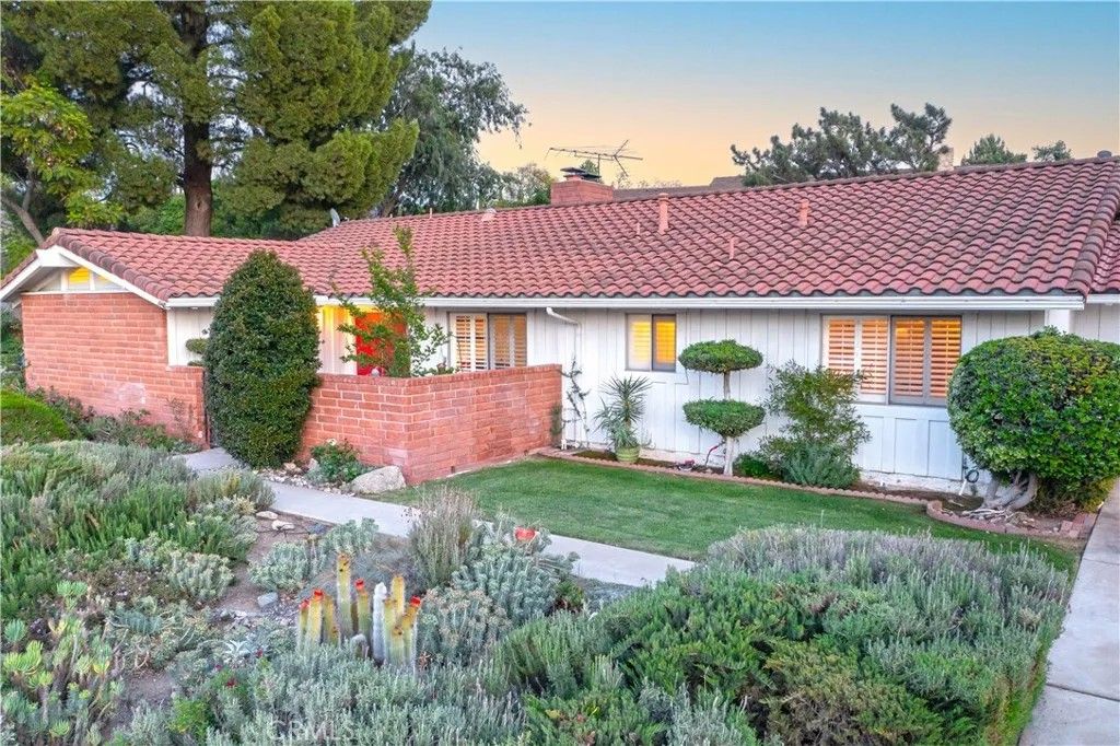 Photo of 6113 Enfield Pl, Riverside, CA 92506 (MLS # IV26073099)