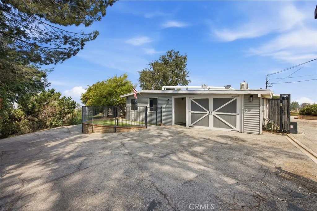 10170 Maude Ave