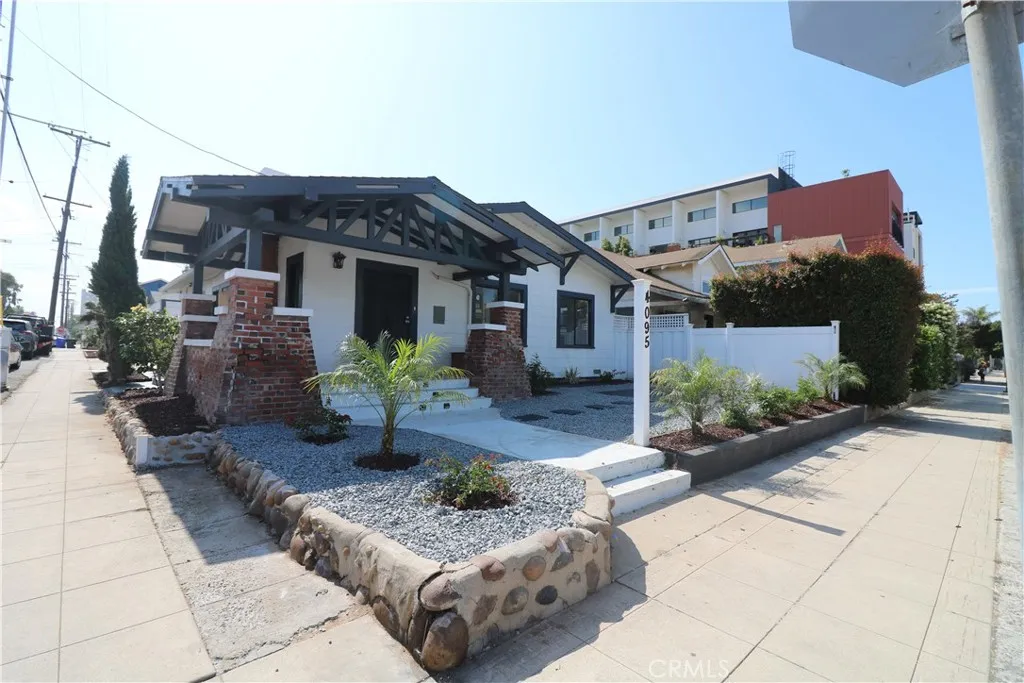 4095 Albatross Street