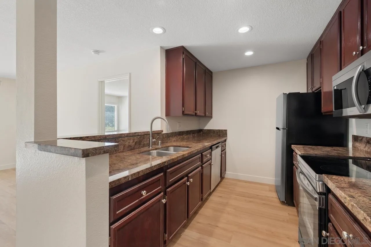 7190 Shoreline Dr. Unit 6108