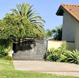 11168 Saddle Ridge