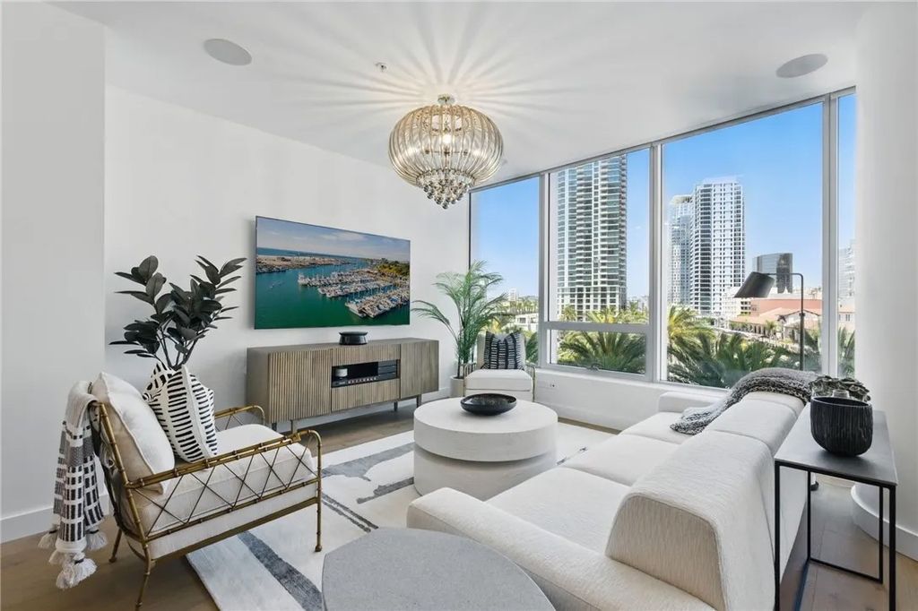 Photo of 888 W E Street #505, San Diego, CA 92101 (MLS # NP25260021)