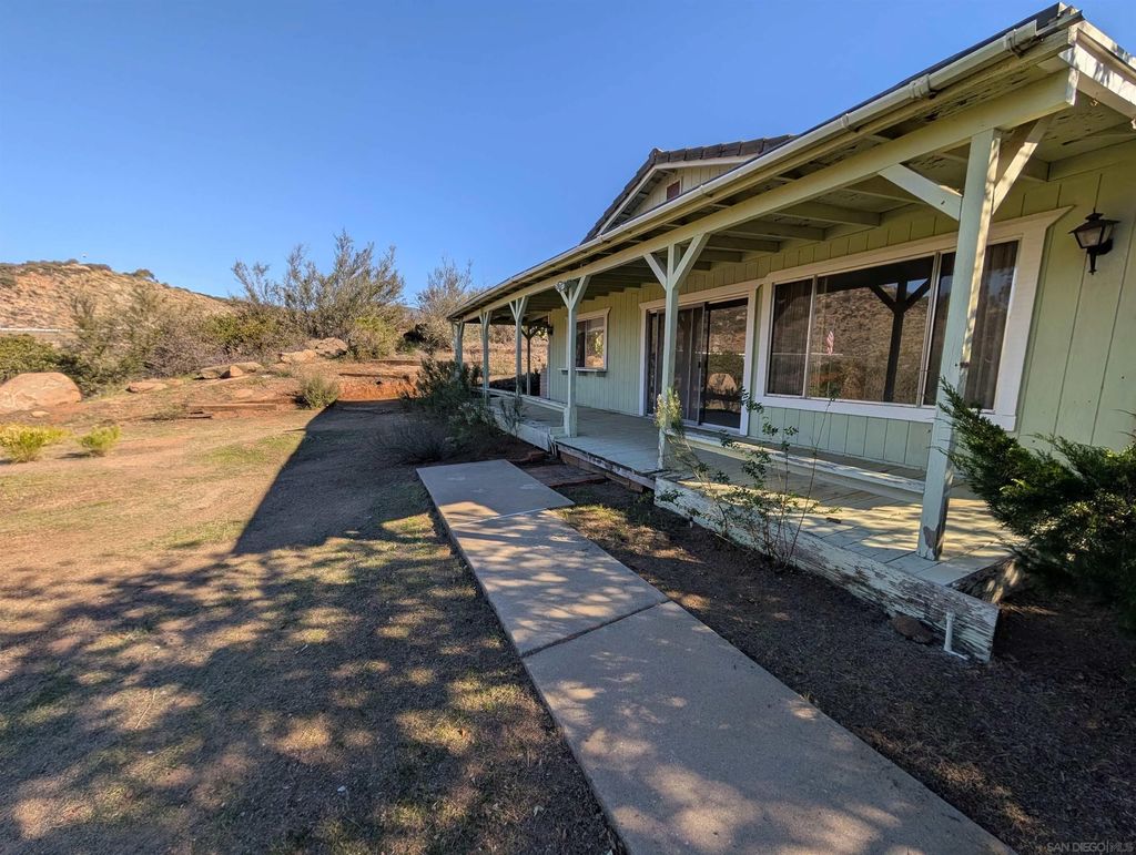 Photo of 1331 Ramblewood Rd, Alpine, CA 91901 (MLS # 250045793)