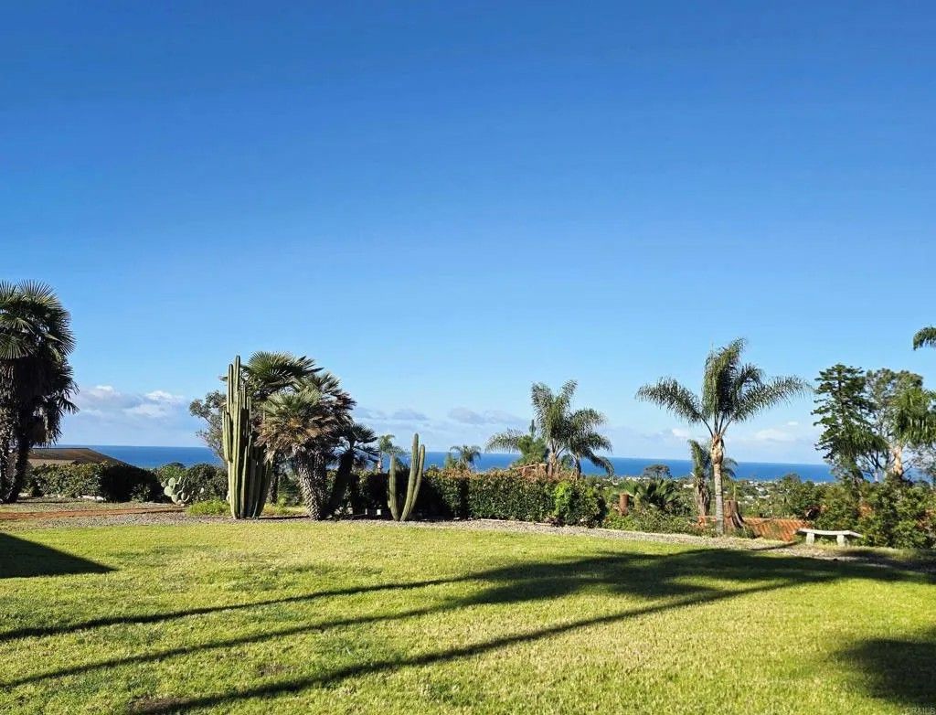 Photo of 1068 Passiflora Avenue, Encinitas, CA 92024 (MLS # NDP2601555)