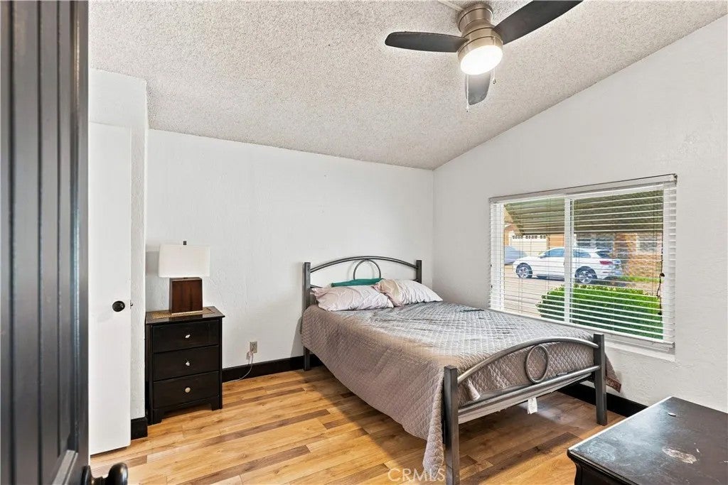 27250 Murrieta 379