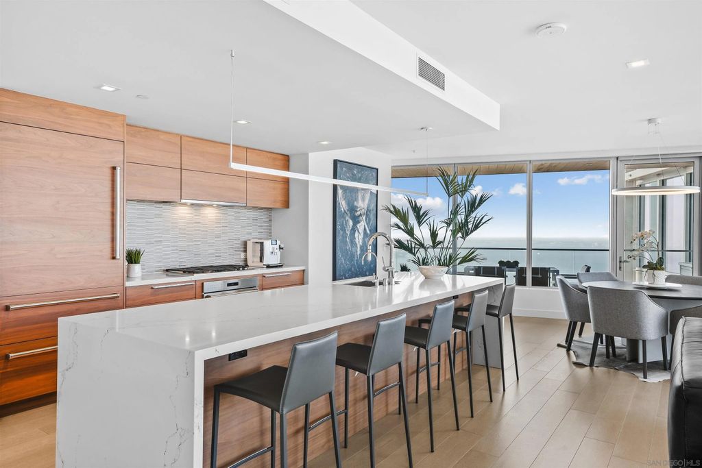 Photo of 888 W E Street #3101, San Diego, CA 92101 (MLS # 260004895)