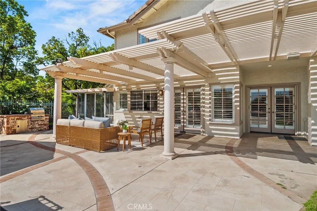 22594 Hidden Hills