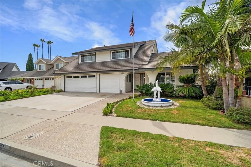 15751 Cromwell Circle