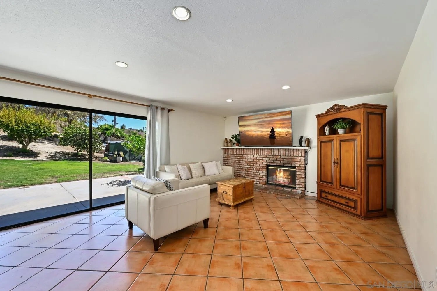 2884 Brandeis Dr.