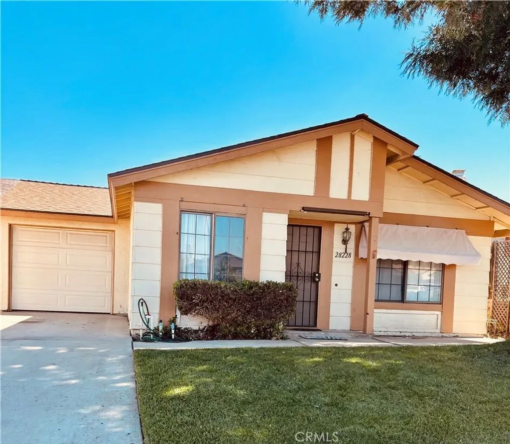 Photo of 28228 Corte Retiro, Menifee, CA 92586 (MLS # IV26065164)