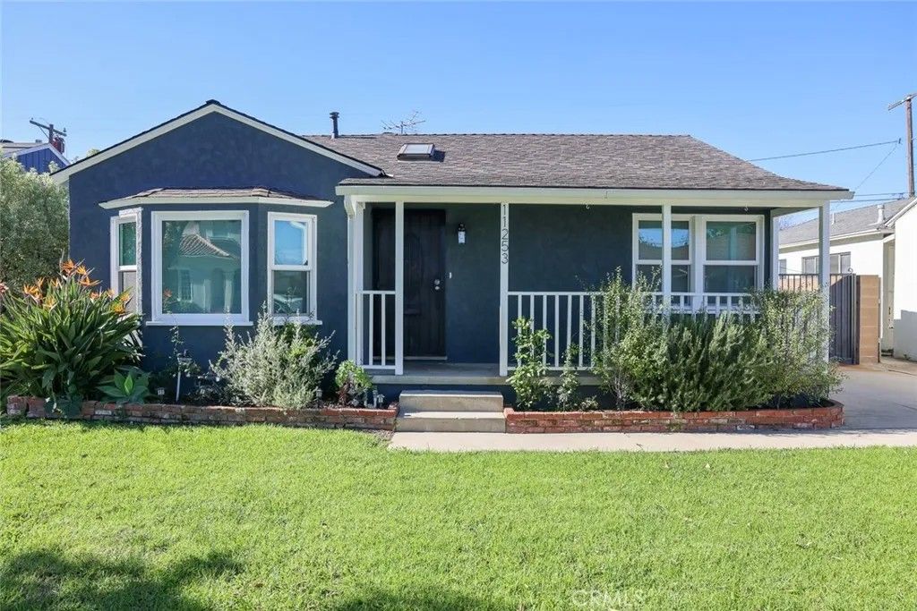 Photo of 11253 Segrell Way, Culver City, CA 90230 (MLS # SB26023472)