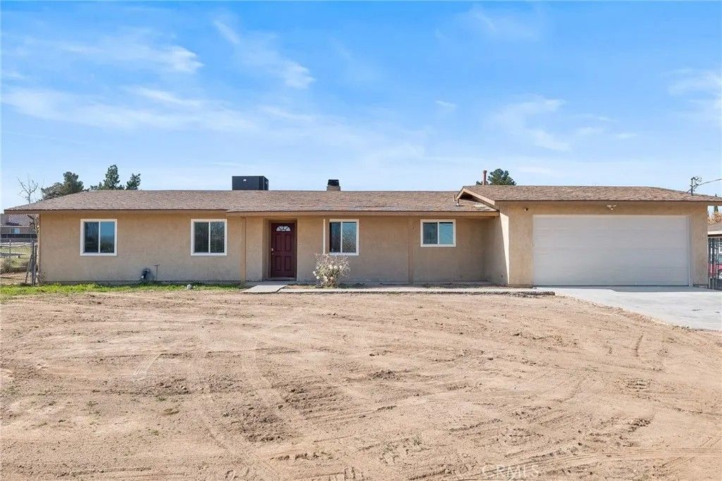 Photo of 10278 Balsam Avenue, Hesperia, CA 92345 (MLS # IV26008225)