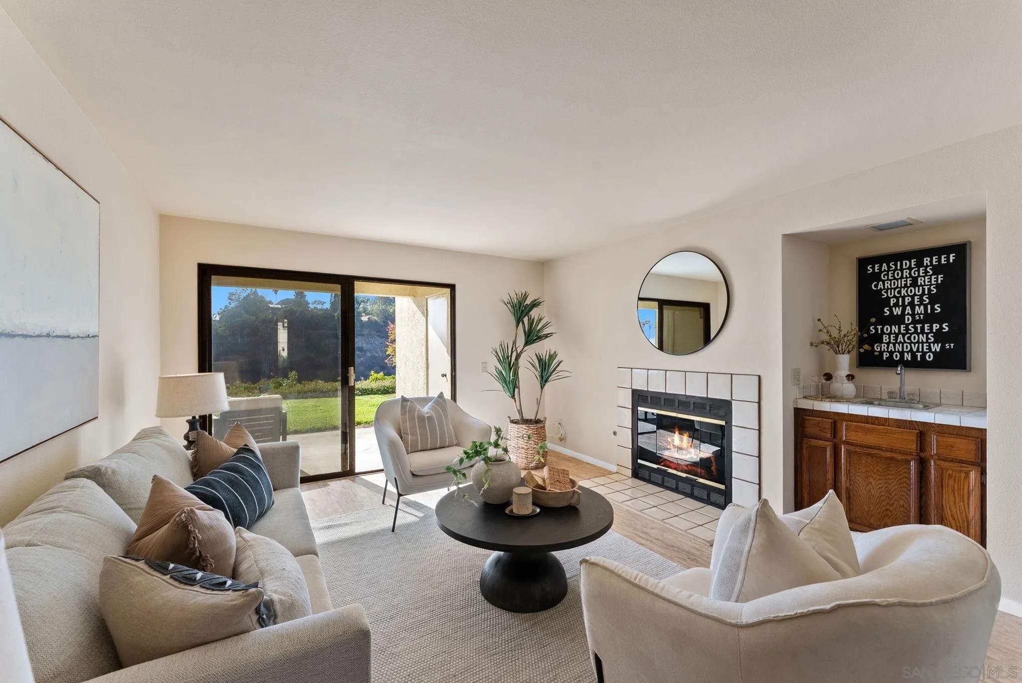3129 Camino Del Arco