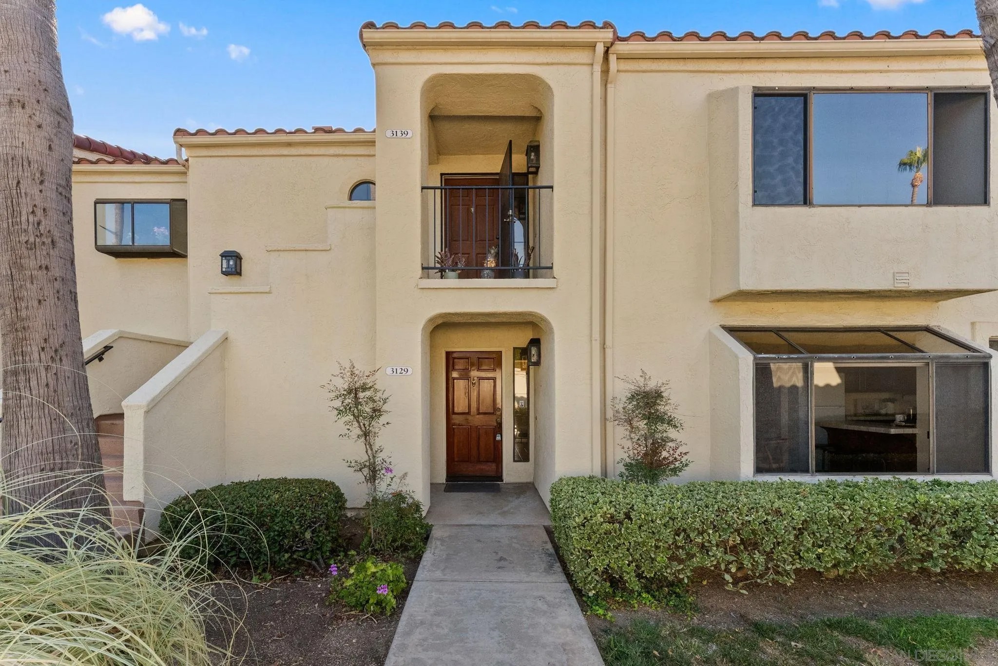 3129 Camino Del Arco