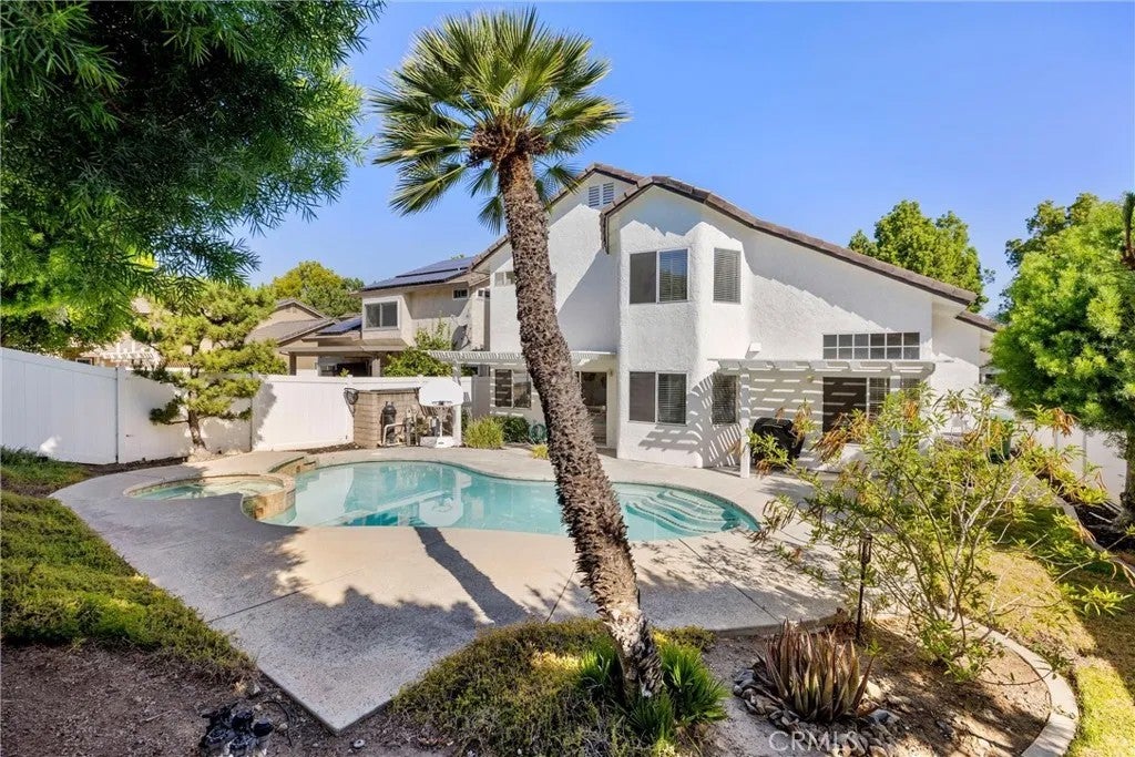 1228 Mayfair Drive